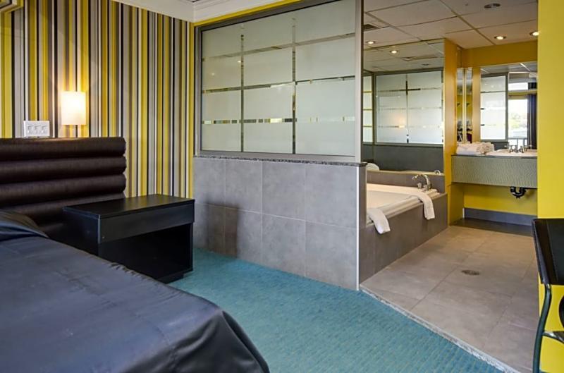 Motel Labarre Longueuil Exteriör bild