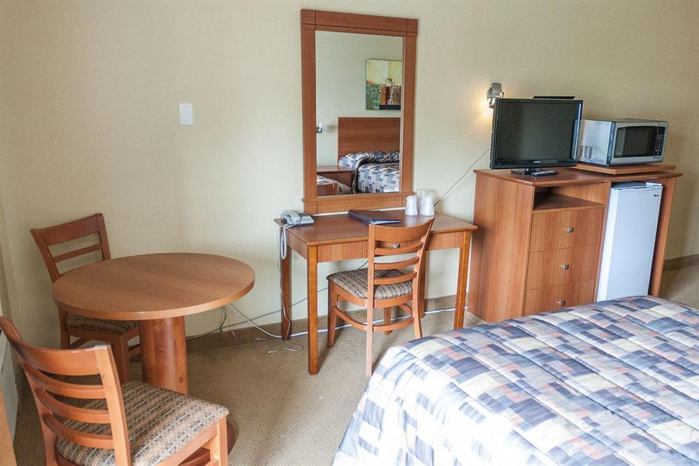 Motel Labarre Longueuil Exteriör bild